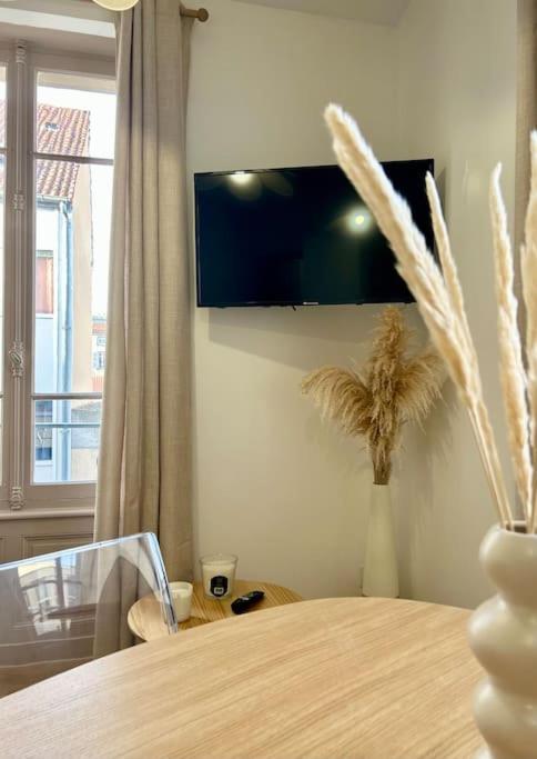 Apartament Le Petit Rameau - T2 Hypercentre Clermont-Ferrand Zewnętrze zdjęcie